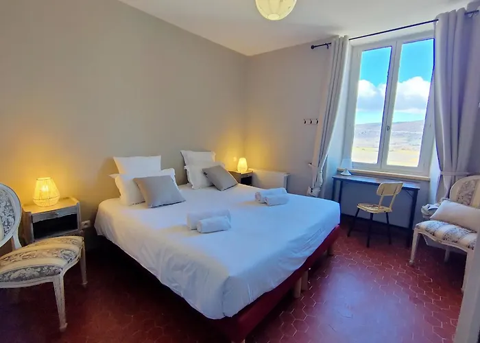 Le Nesk Ventoux - Grand Gîte Hotel